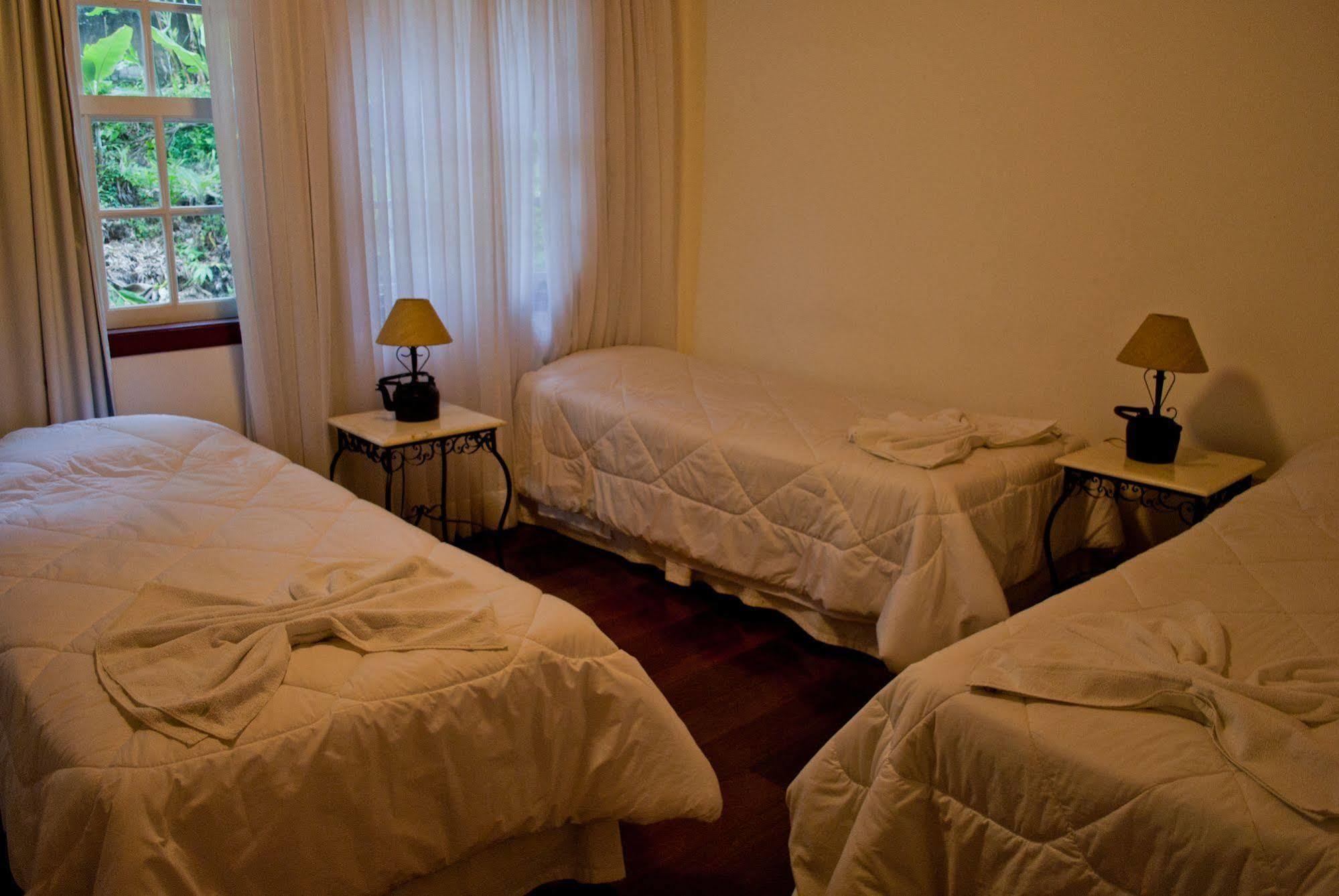 阿卡迪亚米内拉酒店  欧鲁普雷图 外观 照片